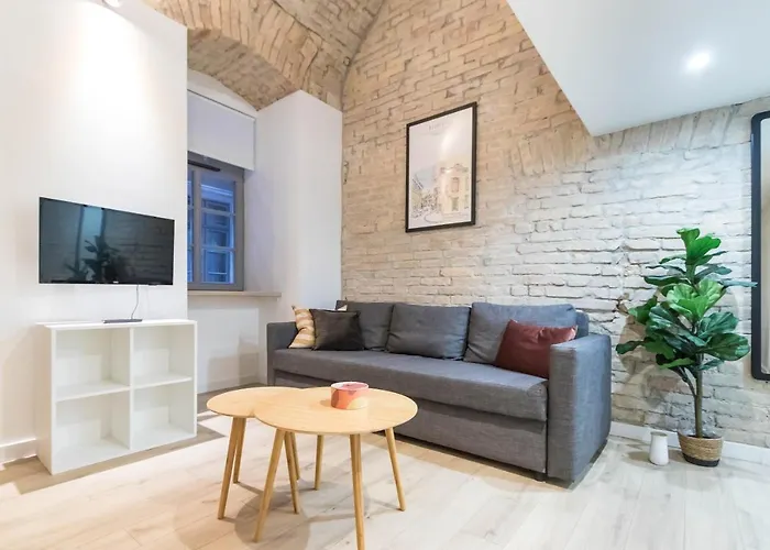 Kiraly Downtown Studio